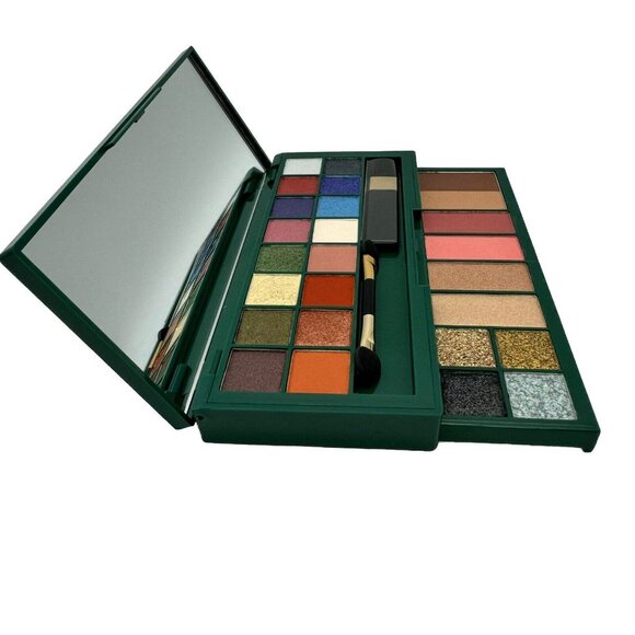 Avon fmg Glimmer Bejeweled Mega Palette Eyeshadow Blush Contour & Highlighter - Picture 2 of 5